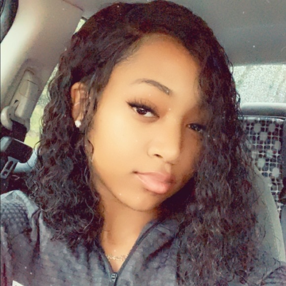 Meet your Posher, Raelynn - Picture 1 of 1